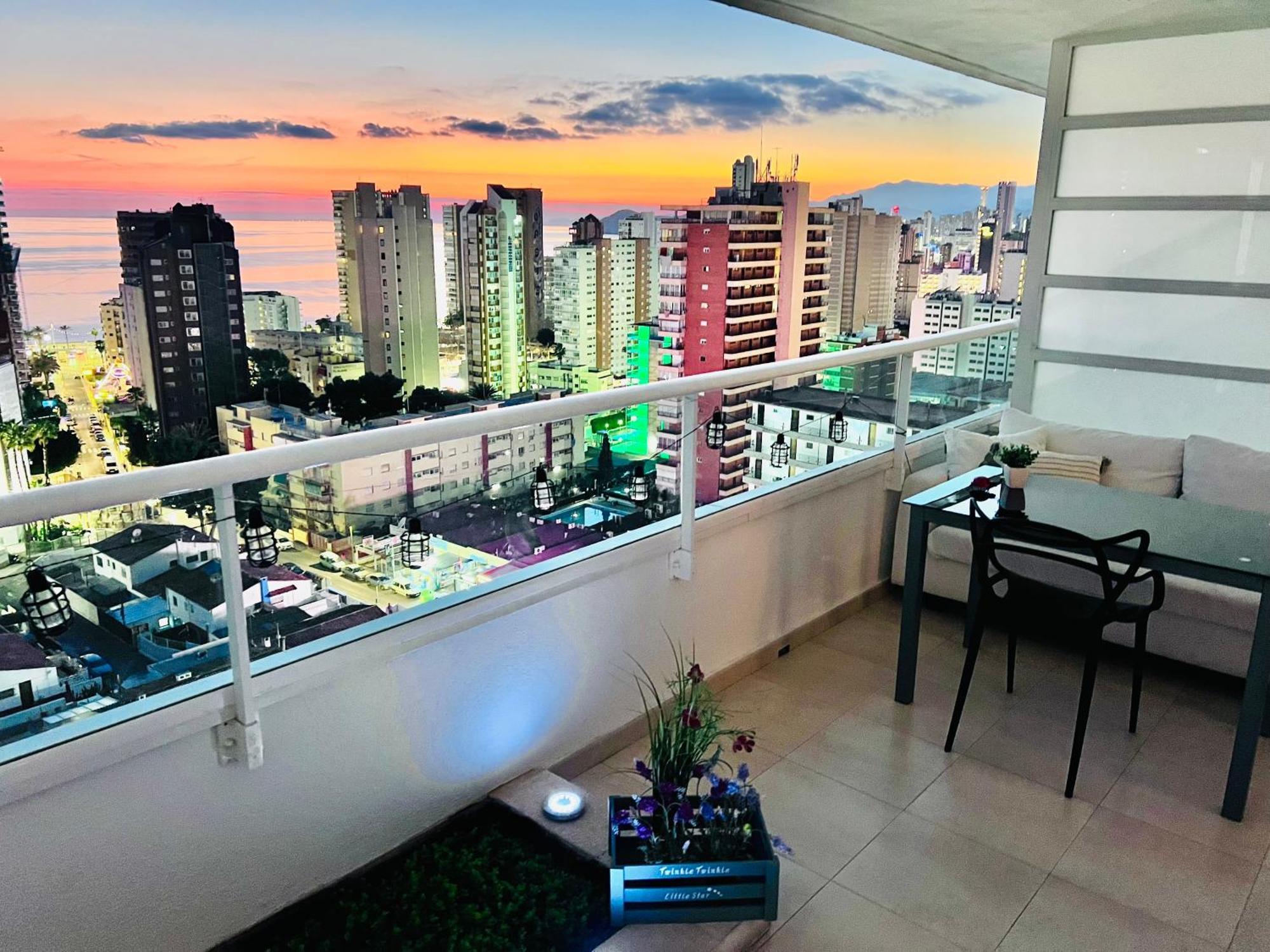 Sea View Penthouse! Lejlighed Benidorm Eksteriør billede